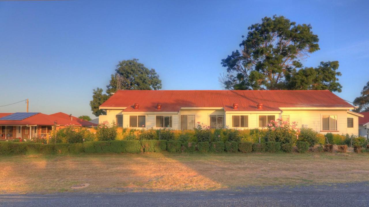 Golfers Inn Tenterfield Exterior foto